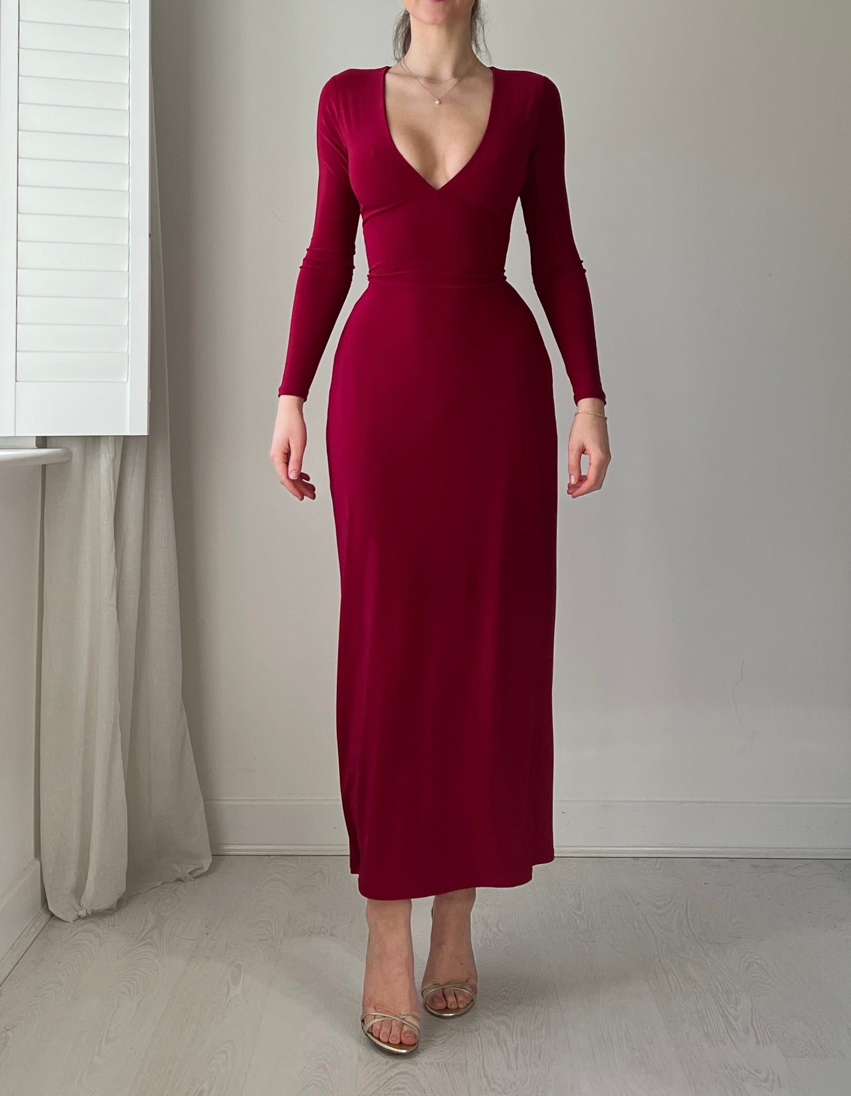 AYM Taylor Dress in Wine Red - S / UK 8, Women's Fashion, Dresses & Sets,  Dresses on Carousell